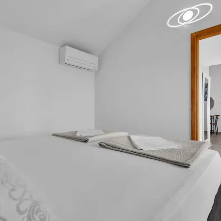 Irena With Heated Pool And Sea View * Makarska