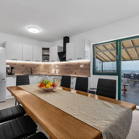 Irena With Heated Pool And Sea View * Makarska