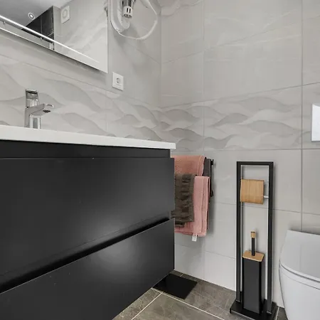 بيت للعطل Irena With Heated Pool And Sea View