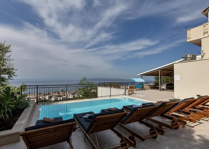 Irena With Heated Pool And Sea View *